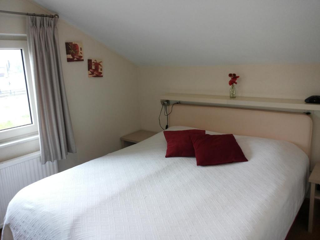 Hotel De Eik Valkenburg aan de Geul Номер фото